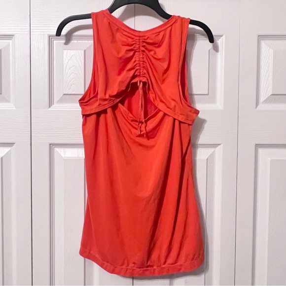 Merrell Open Back Ruched Orange Tank Top Size Medium - Picture 6 of 11